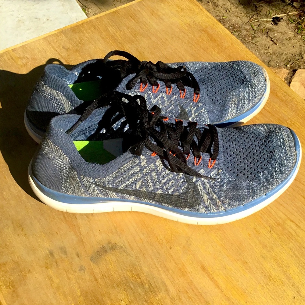 Nike Free 4.0 Flyknit Sneakers